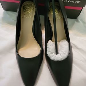 Vince Camuto Black Wedge Shoe Size 6